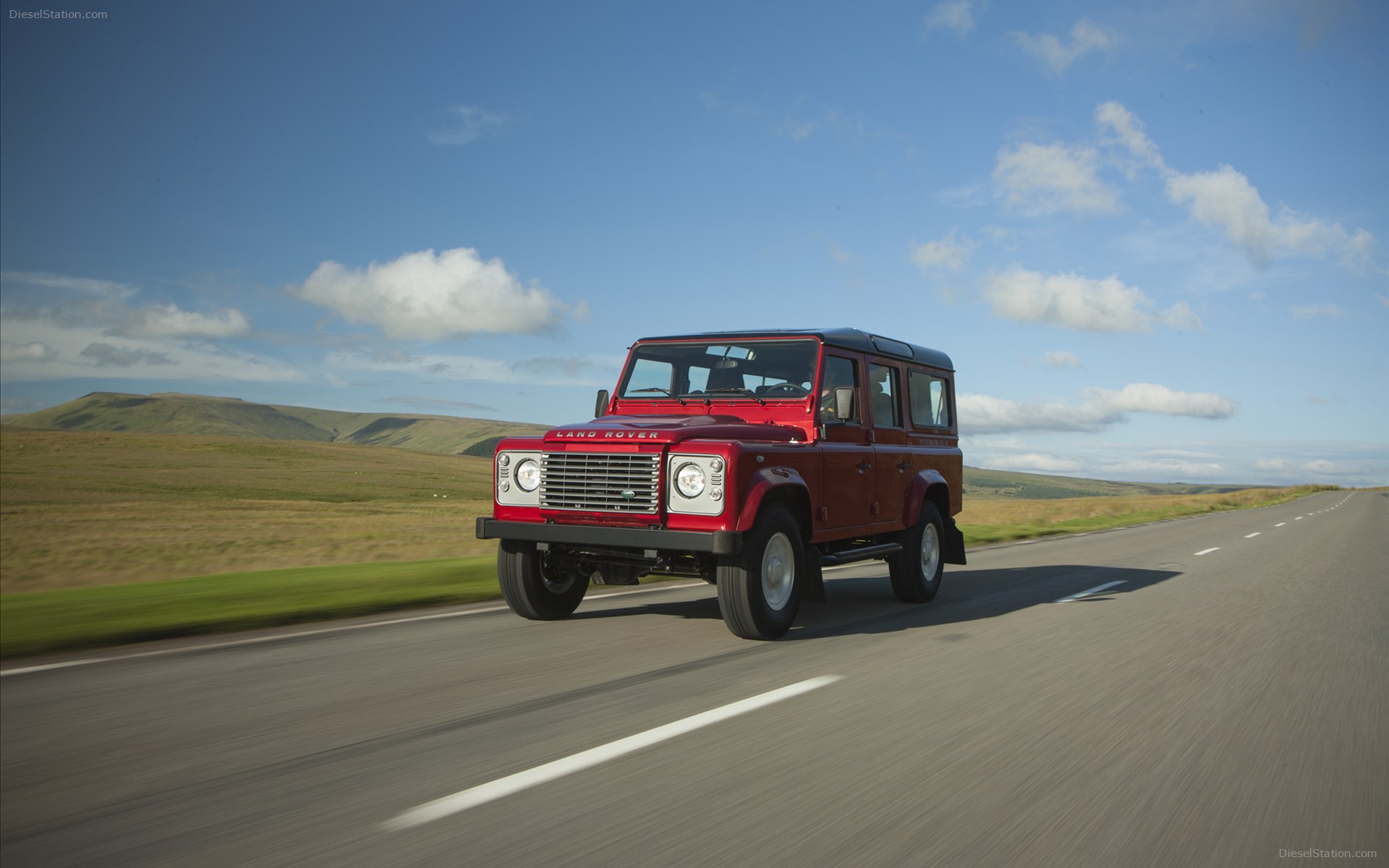 Land Rover Defender 2013